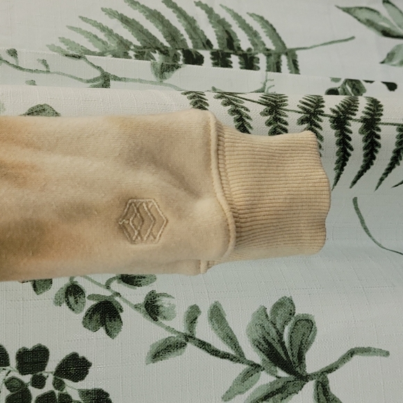 Zine Cropped Hoodie - Picture 2 of 4